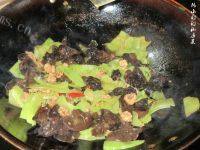 家常菜青笋木耳肉片
