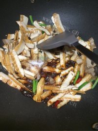 韭菜香干做法图解5)
