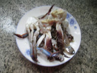 好吃的茭白煮螃蟹的做法图解二