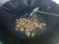 特色菜西兰花炒虾仁做法图解4)