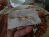 自制玉米香菇猪肉馄饨做法图解9)