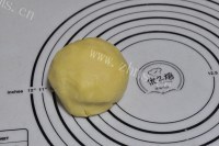 自制牛奶饼干做法图解6)