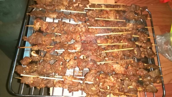 色香味俱全的烤羊肉串
