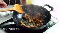 家常菜土豆烧肉做法图解3)