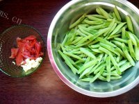 鲜美可口的豆角炒肉做法图解1)