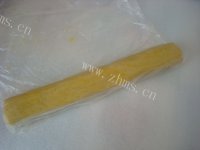 美味的黄油蛋黄酥做法图解11)