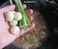 家常菜莴笋烧肉做法图解9)