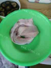 美味的土豆香菇红烧肉做法图解1)