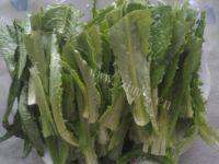 在家做的蒜蓉油麦菜做法图解2)