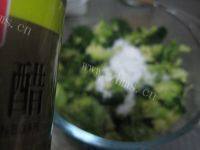最爱的凉拌西兰花做法图解7)