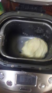 吃出满意奶酪面包卷做法图解2)