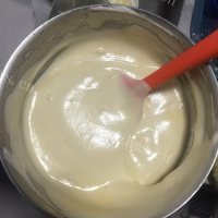 香酥甜美的蓝莓蛋糕块做法图解8)