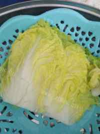 自制白菜肉卷做法图解5)