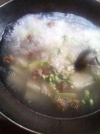 美味的冬瓜肉丸汤