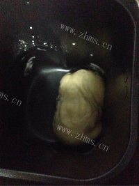 美味的培根面包做法图解3)