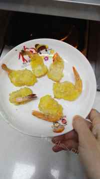 美味的黄金蝴蝶虾做法图解11)