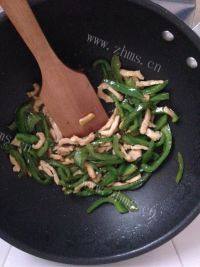 家常菜青椒炒肉丝做法图解9)
