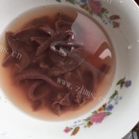 养心明目猪肝汤做法图解1)