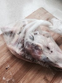 美味的盐水鸭腿做法图解3)