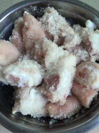 营养的白砂糖米酒酿猪蹄做法图解2)