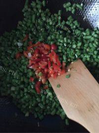 家常菜豆角炒鸡蛋做法图解6)
