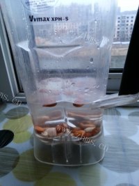 好喝的花生杏仁露做法图解3)