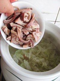 美味的白果猪肚汤做法图解14)