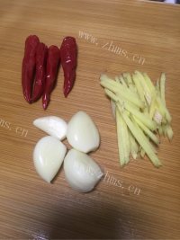 美味的啤酒虾做法图解2)