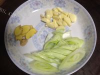 美味的麻辣花蛤做法图解3)