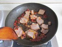 美味的卤藕回锅牛肉做法图解8)