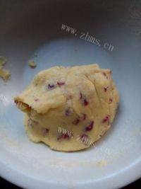 自制蔓越莓饼干做法图解4)