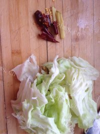 开胃的手撕包菜做法图解1)