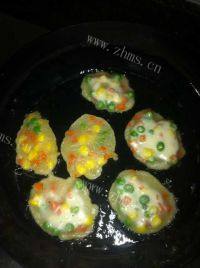 自己做的香甜玉米饼做法图解3)