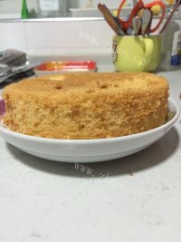 香喷喷的戚风蛋糕做法图解10)