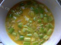 「家有大厨」葱花鸡蛋饼做法图解6)