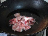 营养的兔肉煲汤做法图解4)