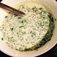 香气浓郁的韭菜煎饼做法图解9)