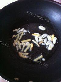 口感不错的炒河虾做法图解4)
