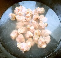 好吃的红烧羊肉炖时蔬做法图解3)