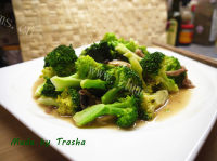 美味可口的香菇西兰花炒肉丝做法图解9)