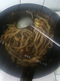 独特的豆角焖面做法图解12)