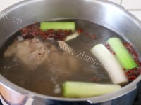 特下饭的羊肉泡馍做法图解4)