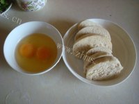 美味的鸡蛋馒头片做法图解1)