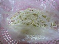 家常韭菜绿豆芽做法图解1)