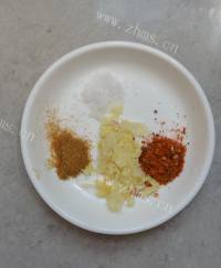 好吃的香辣孜然烤排骨做法图解3)