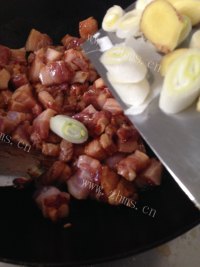 香甜可口的红烧肉做法图解9)