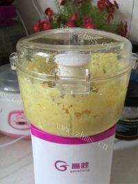 养生红糖玫瑰姜枣膏做法图解4)