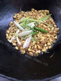 家常菜素炒黄豆芽