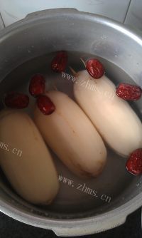 美味的糯米藕做法图解8)