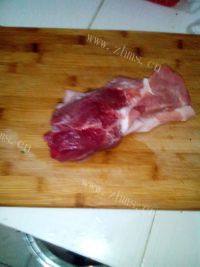 在家做的四季豆炒肉做法图解3)